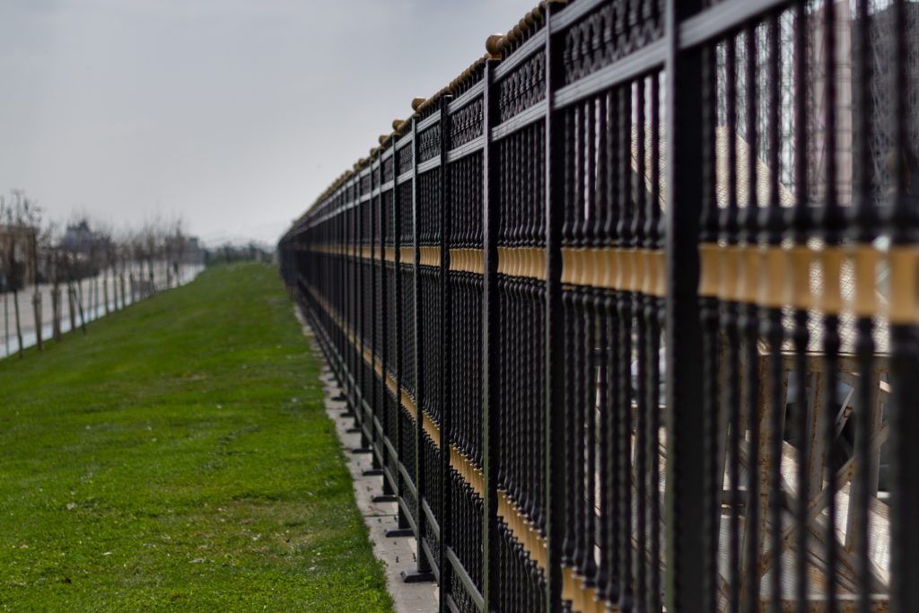 Commercial Fencing