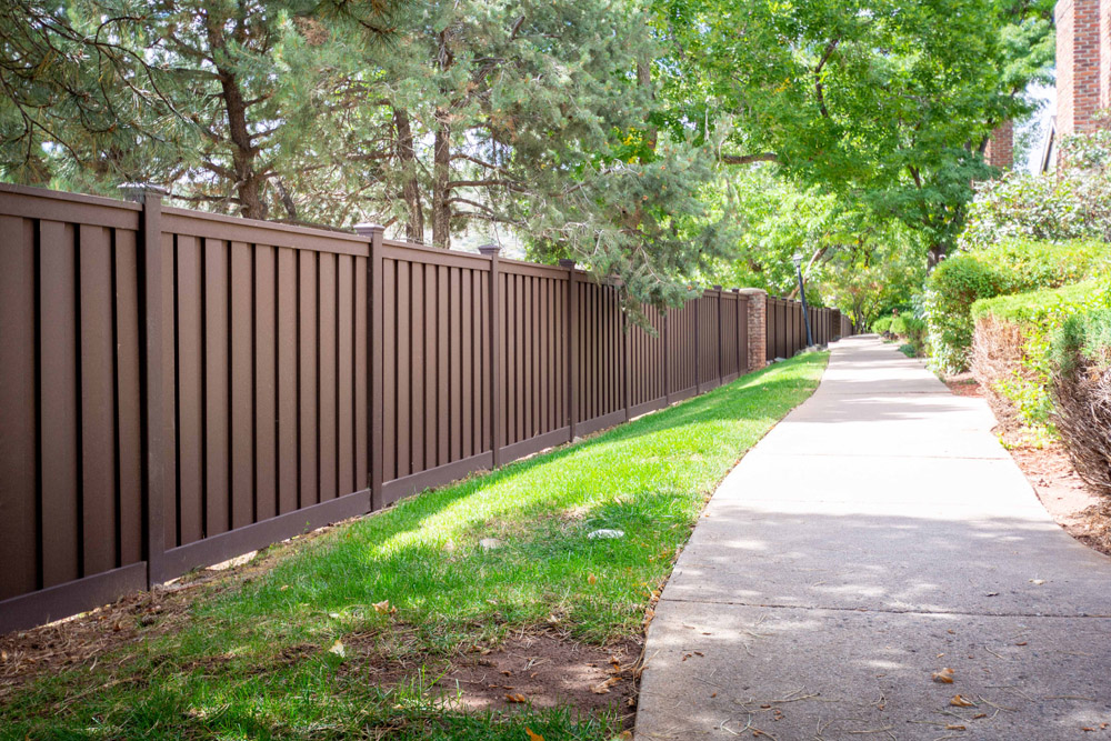 hoa fencing contractor